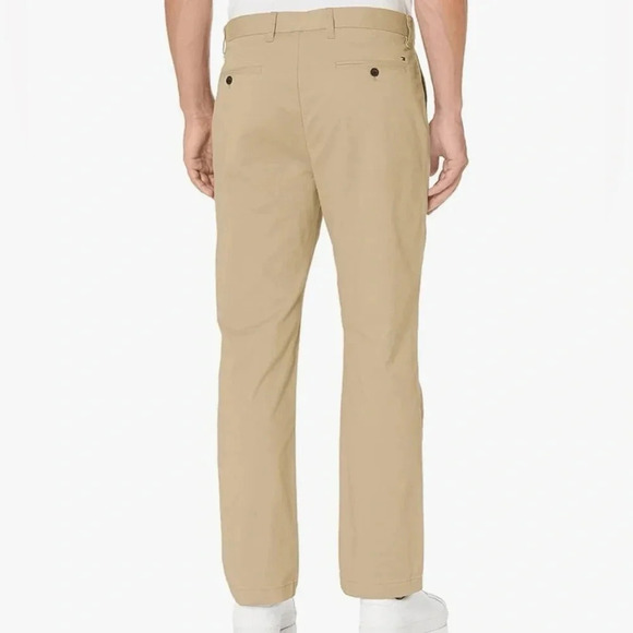 Tommy Hilfiger Chino Pants Custom Fit Khakis Straight leg Mens size 34 X 32 Tan - Picture 2 of 12